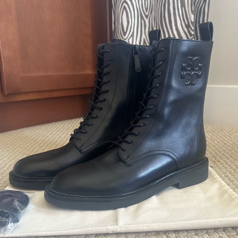 🌸BRAND NEW🌸💯Authentic Tory Burch Double T Embossed Combat Boot